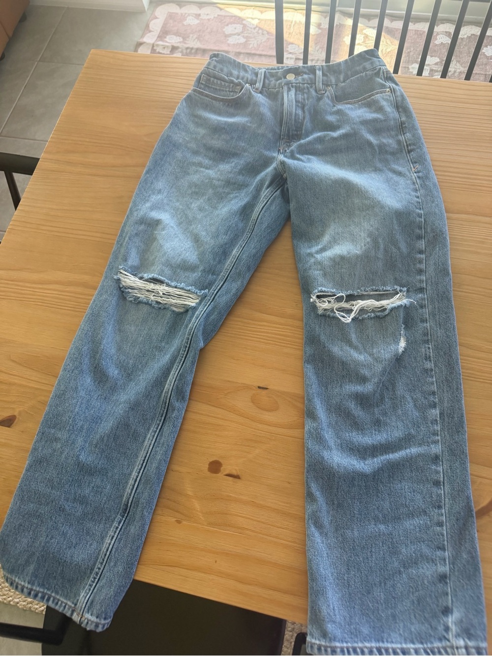 GOOD AMERICAN Women's High-Rise Distressed Straight-Leg Jeans - Light Blue